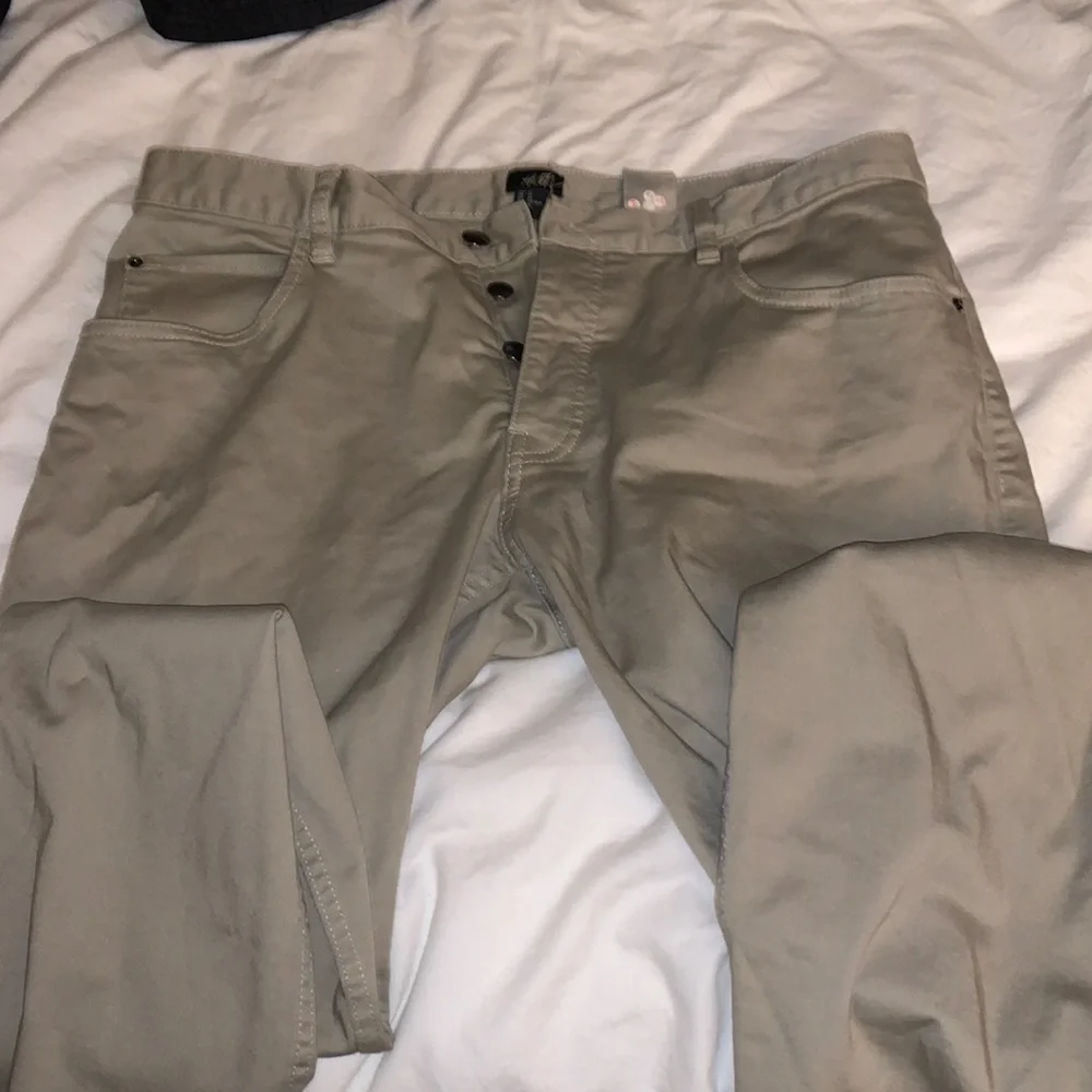 Men’s button fly khakis - Picture 1 of 2